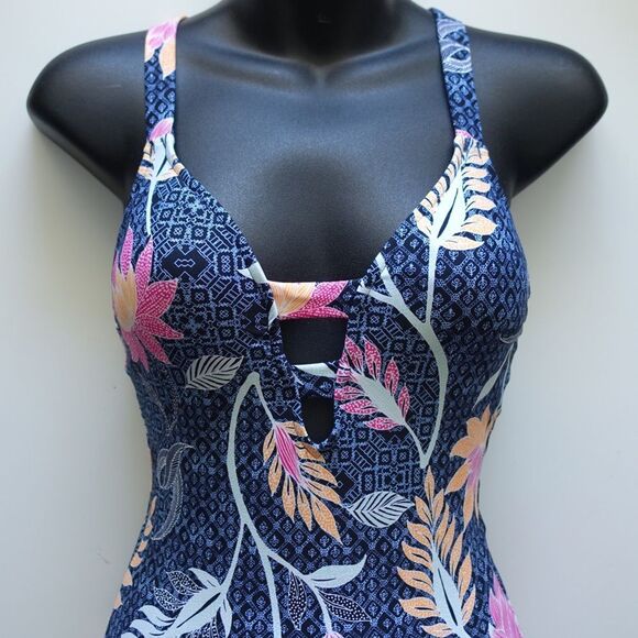 Anthropologie x Seafolly Deep-V One-Piece Swimsuit - Picture 4 of 6